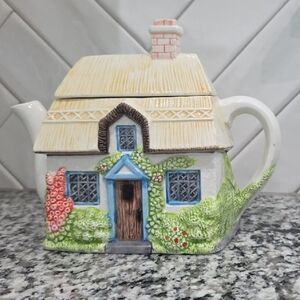 Cottage Teapot Pitcher with Thatched Roof